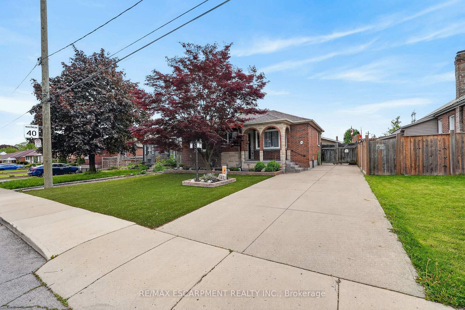 Property Photo:  117 Stewartdale Avenue  ON L8K 4P4 