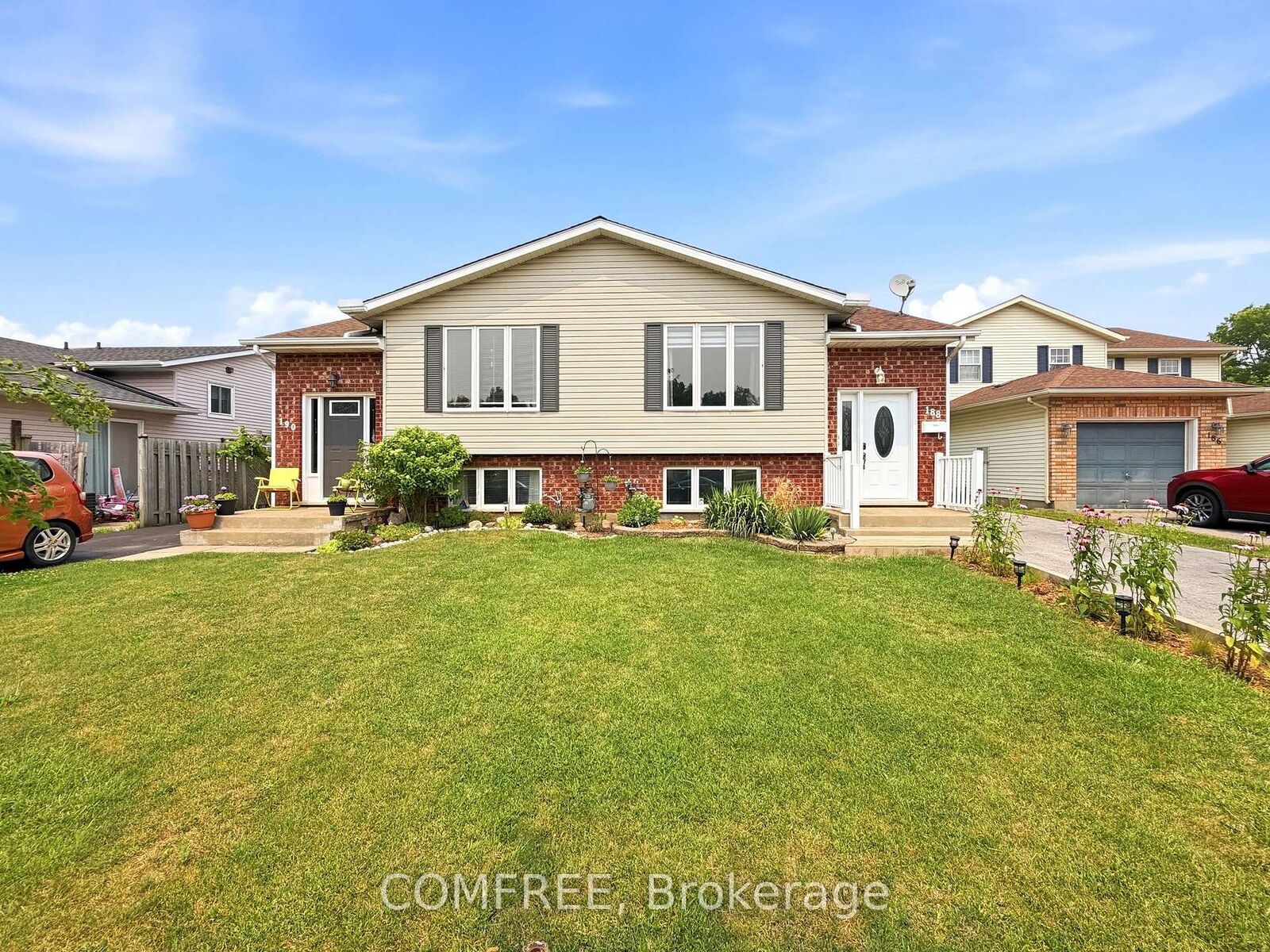Property Photo: 188 Windsor Street ON L3C 7E3