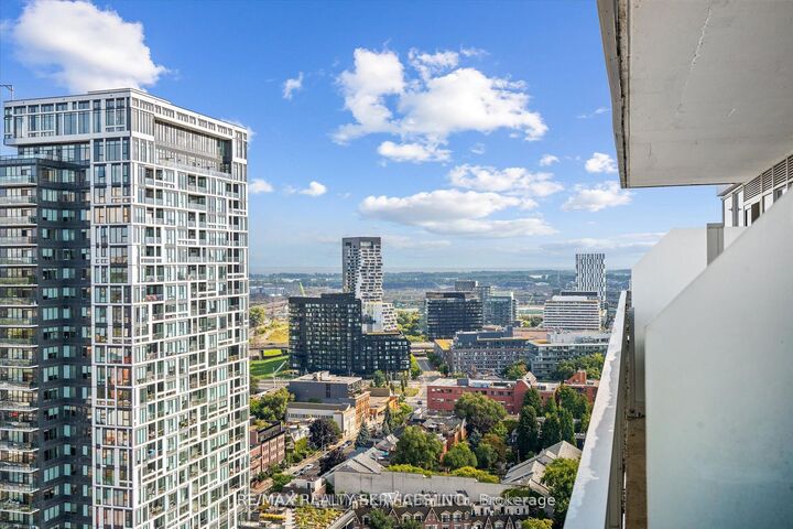 20 Tubman Avenue 2307 — photo 1