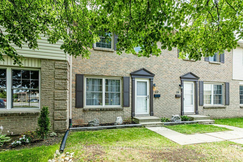Property Photo: 1725 Ernest Avenue 22 ON N6E 2W3