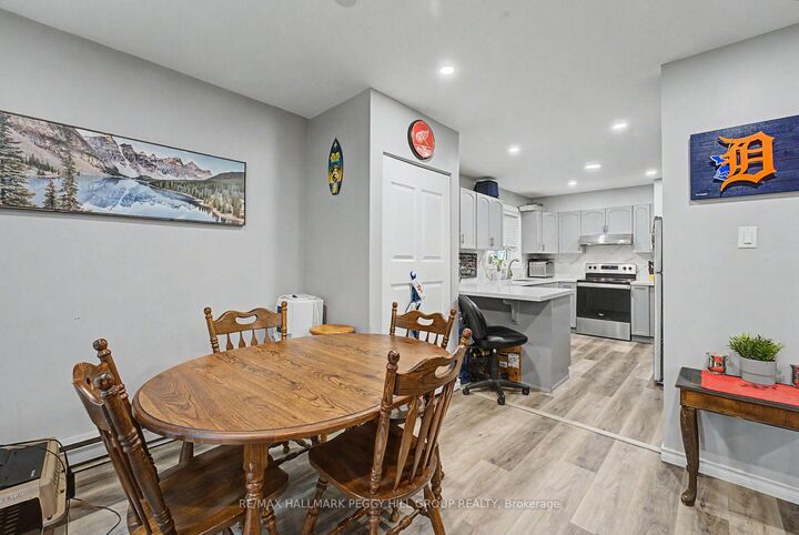 Property Photo:  63 Gunn Street Upper  ON L4M 2H4 