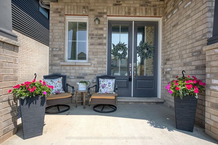 Property Photo:  31 Willson Drive Main And 2nd,  ON L2V 0M3 
