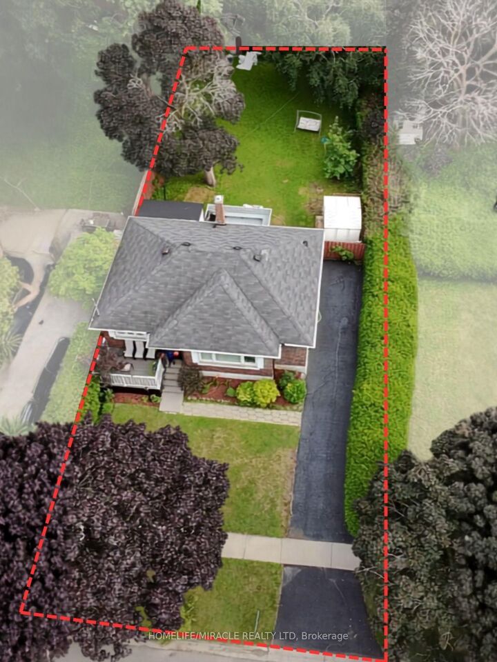 Photo de la propriété:  113 Pontiac Avenue  ON L1G 3M1 