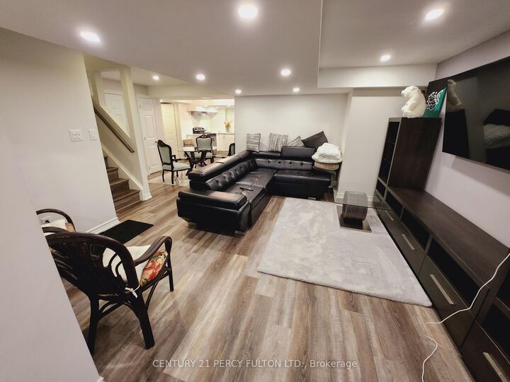 Property Photo:  141 Rizal Avenue  ON L6B 0E7 