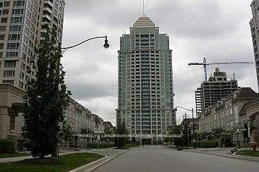 Property Photo:  17 Barberry Place 1507  ON M2K 3E2 