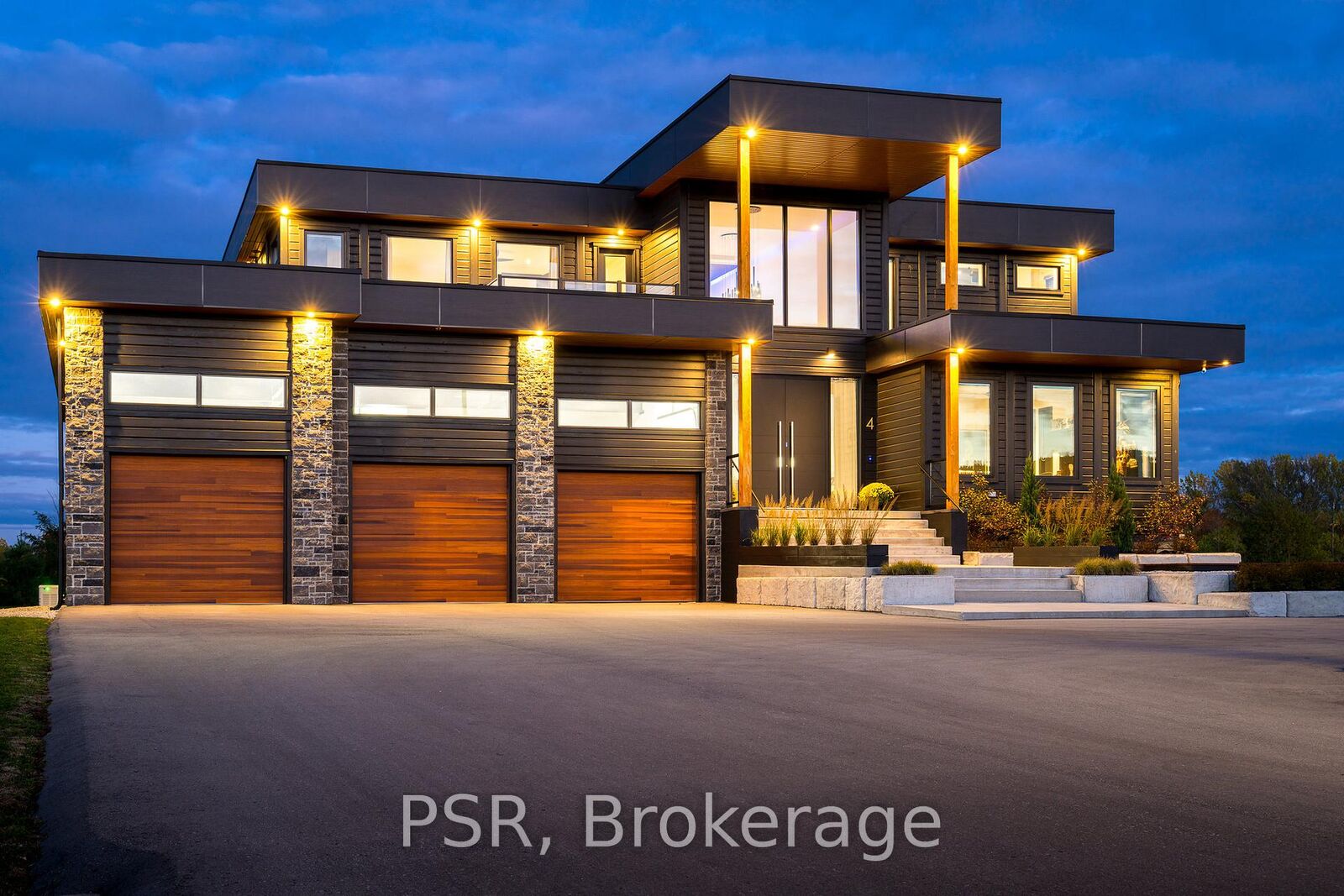 Property Photo: 4 Raintree Court ON L9Y 0K2
