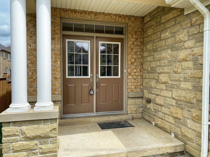 Property Photo: 67 Summerberry Way ON L9B 1A2