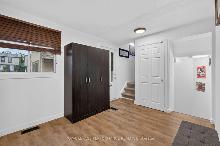 Property Photo: 1335 Bethamy Lane ON K1J 8P3