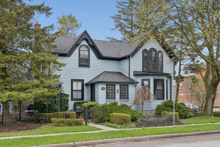 443 Victoria Street — photo 1