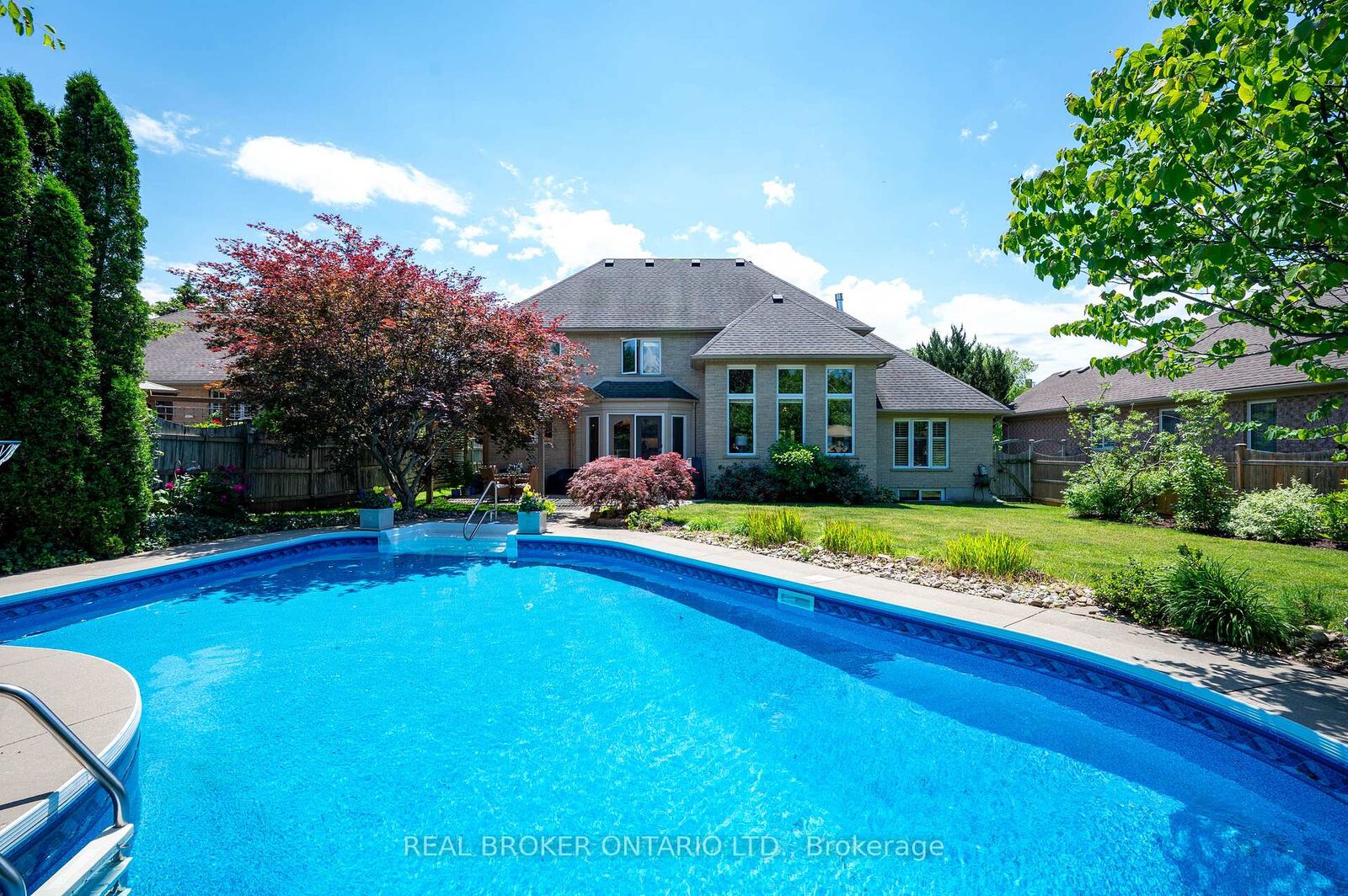 Property Photo: 6 Pioneer Tower Crescent ON N2P 2L2