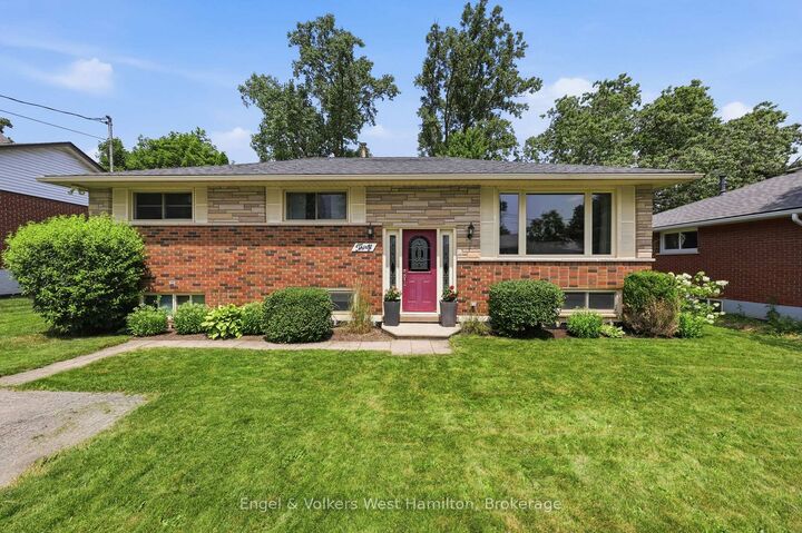 30 Laird Street — photo 1