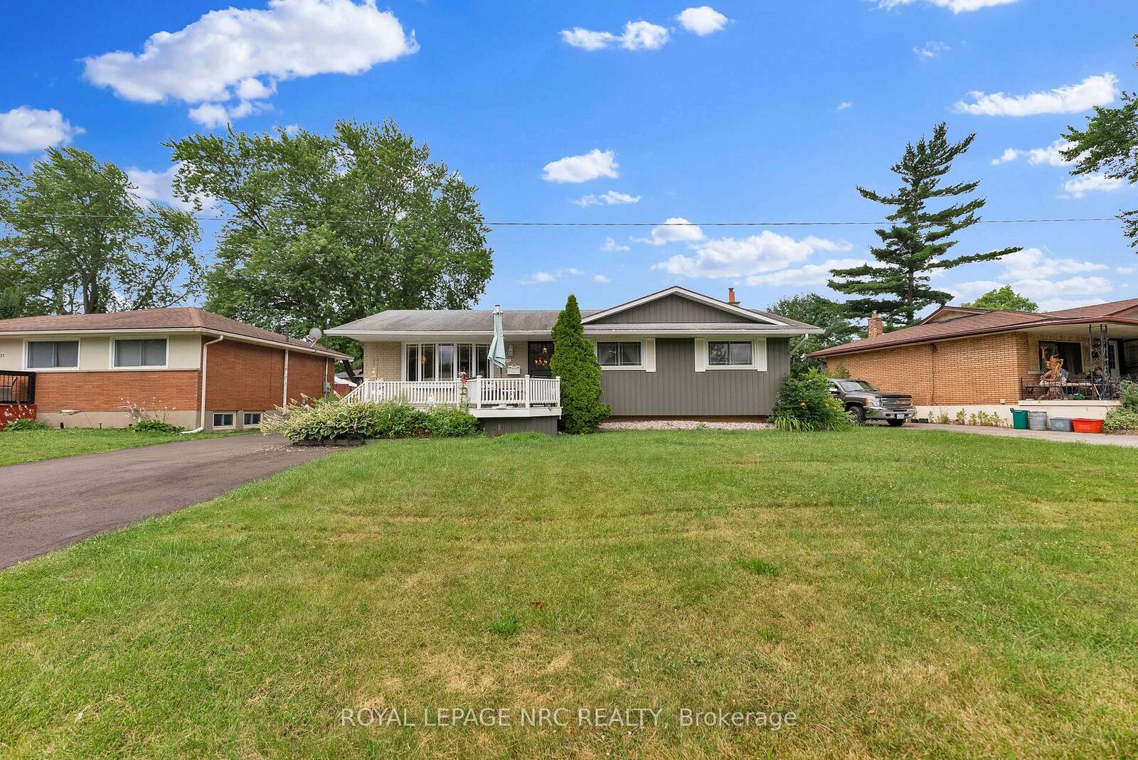 Property Photo: 8415 Parkway Drive ON L2G 6W8