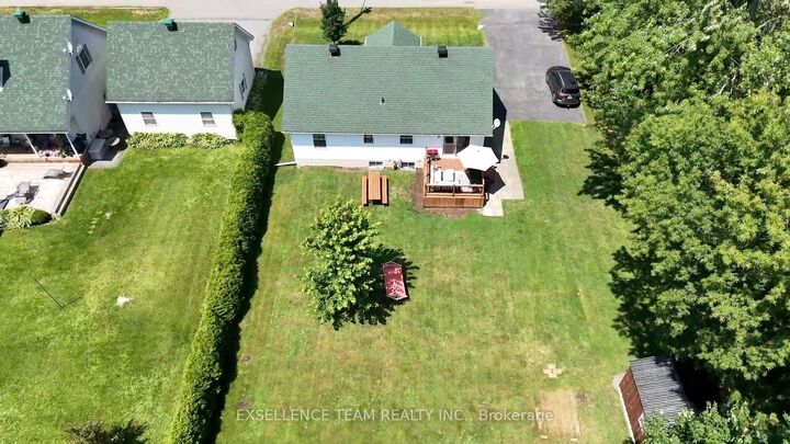 Property Photo: 16 Monk Street ON K0C 1N0
