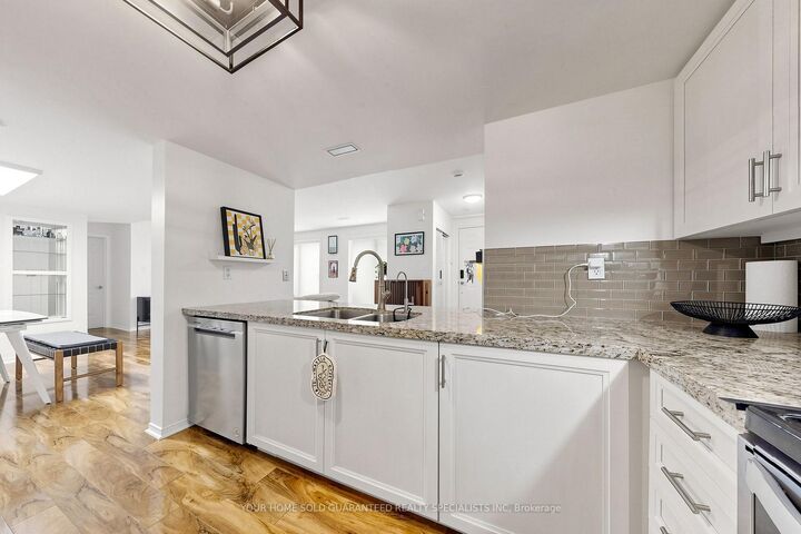 Property Photo: 75 Weldrick Drive E 1003 ON L4C 0H9