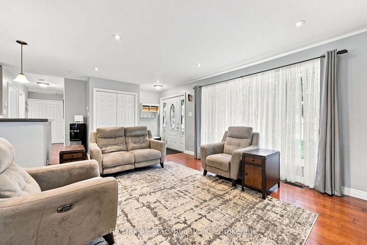 15102 Old Simcoe Road — photo 1