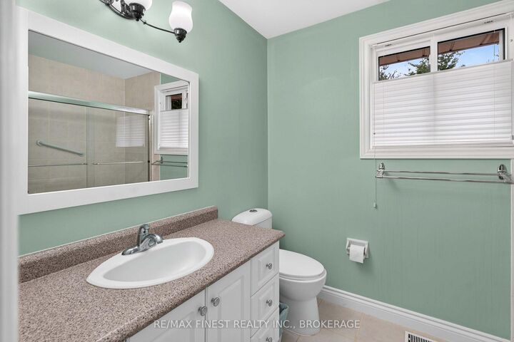 Photo de la propriété: 886 Bridle Path Crescent ON K7P 1P7