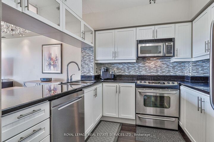 Property Photo: 2261 Lake Shore Boulevard W 1010 ON M8V 3X2