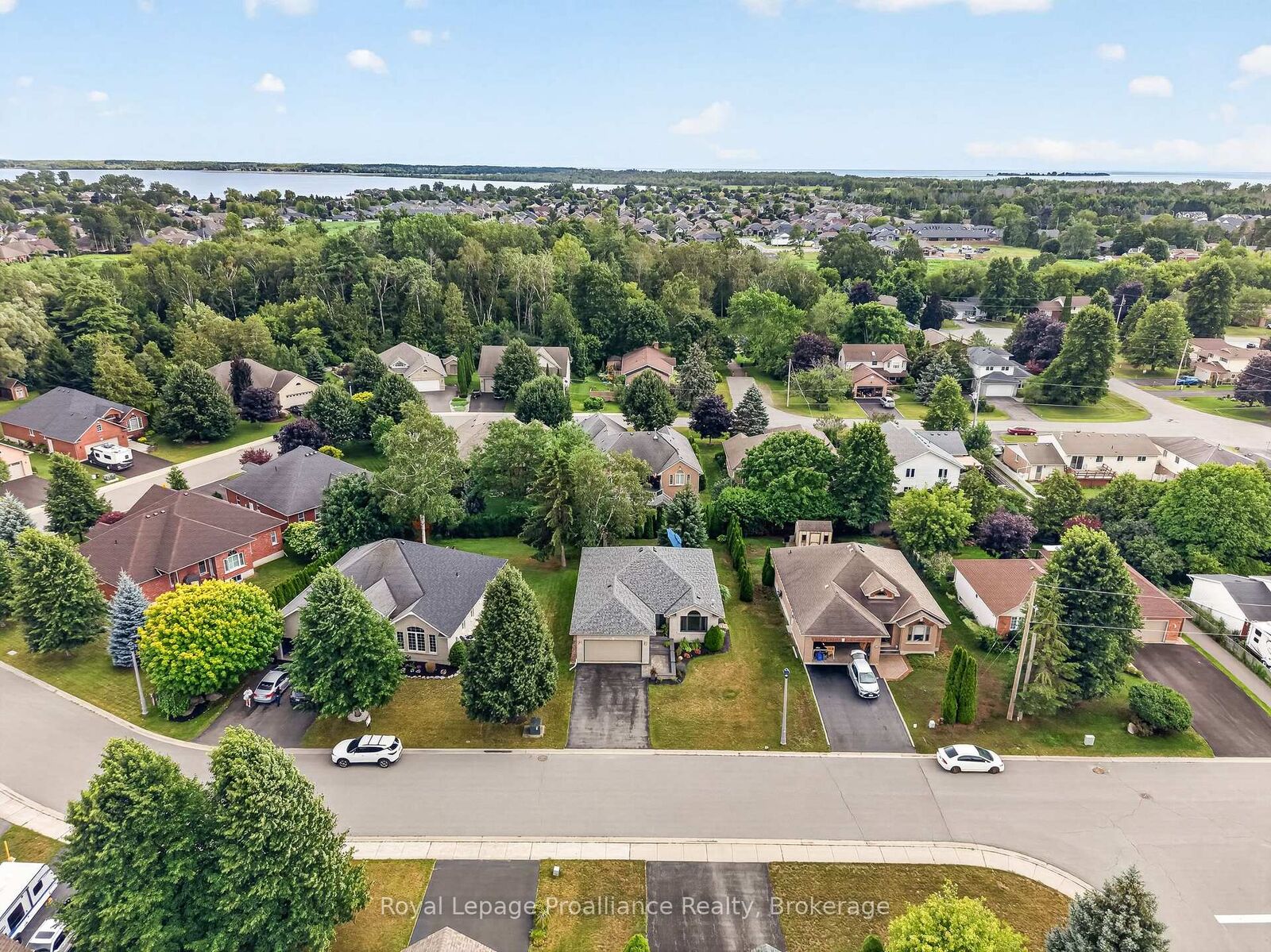 Photo de la propriété: 22 Iroquois Avenue ON K0K 1H0