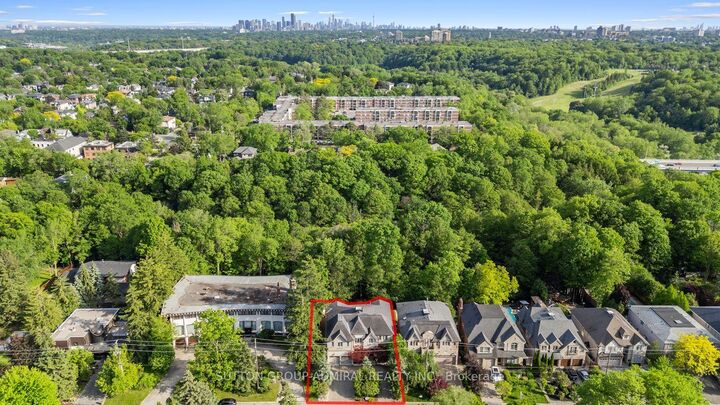 Property Photo:  35 Wentworth Avenue  ON M2N 1T5 