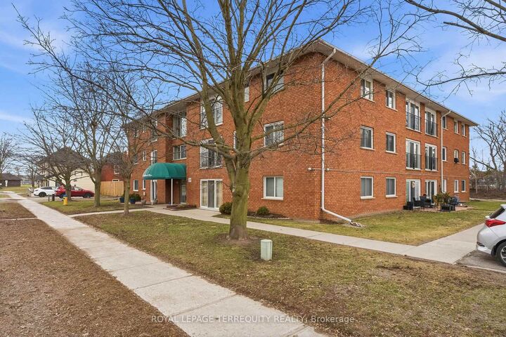 Property Photo:  136 Ware Street 307  ON K9J 2B8 