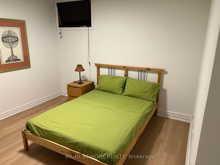 Property Photo:  