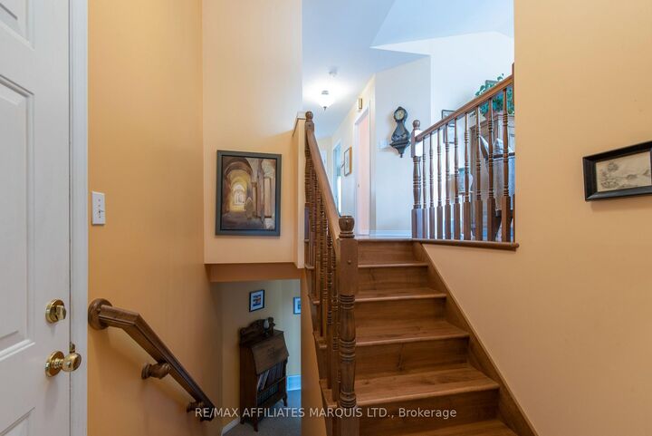 Property Photo:  248 Northwoods Crescent  ON K6H 7K3 