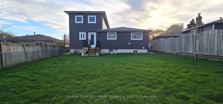 Property Photo:  87 Scott Road  ON N3C 2X6 