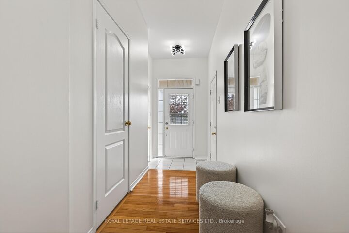 Property Photo:  2307 Stone Glen Crescent  ON L6M 0C9 