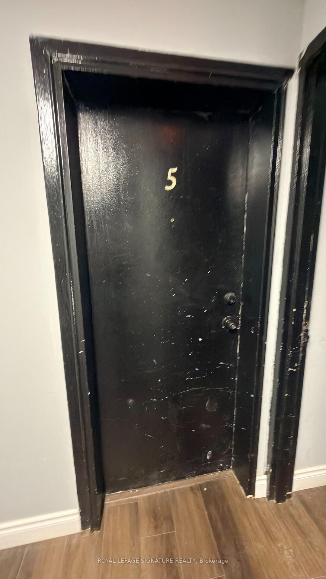 Property Photo: 92 Wolfe Street 5 ON L1H 3T6