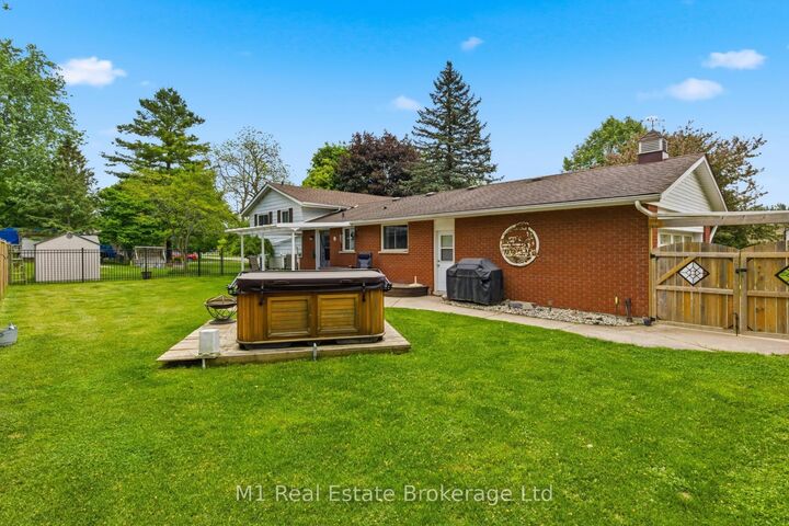 114 Angelica Street — photo 1