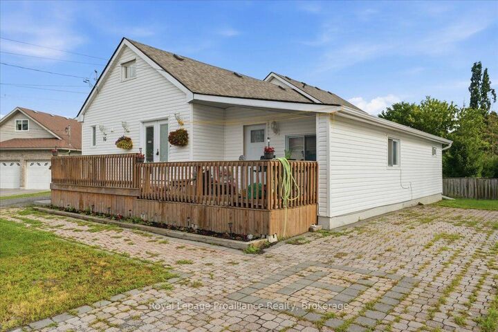 16 Graham Street — photo 1