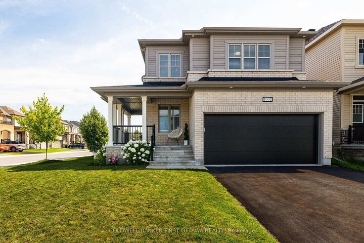 Property Photo:  1001 Manege Street  ON K2S 0Y7 