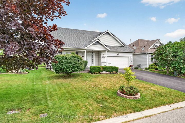Property Photo: 46 Sandpiper Way ON K0K 1H0