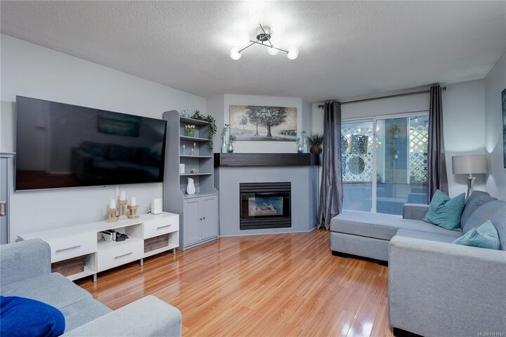 Property Photo:  3206 Alder St #101  BC V8X 5A4 
