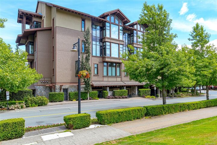 2049 Country Club Way #301 — photo 1