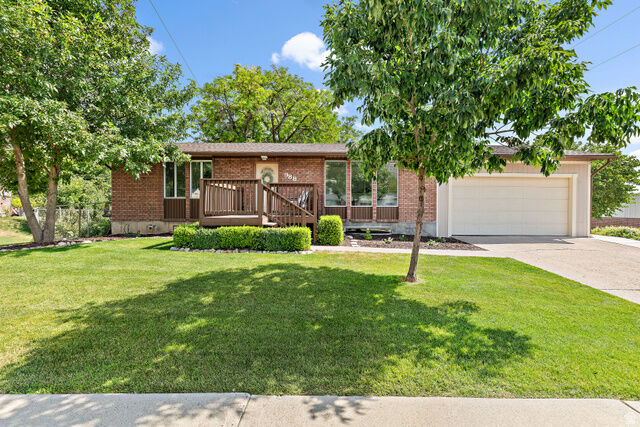 Property Photo:  988 E 200 N  UT 84663 