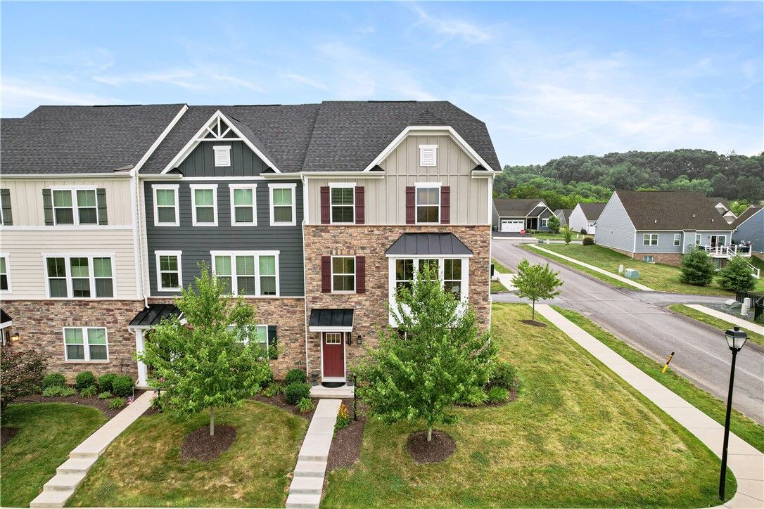 Property Photo:  1032 Adair Avenue  PA 16059 