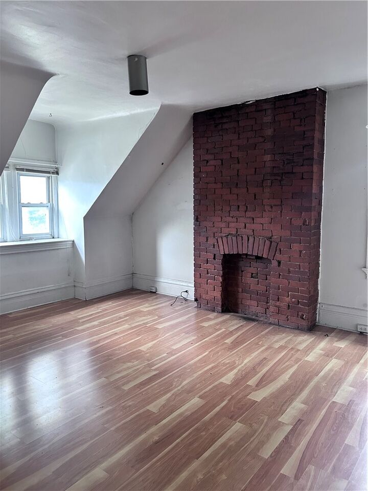 Property Photo:  5807 Bartlett St 6  PA 15217 