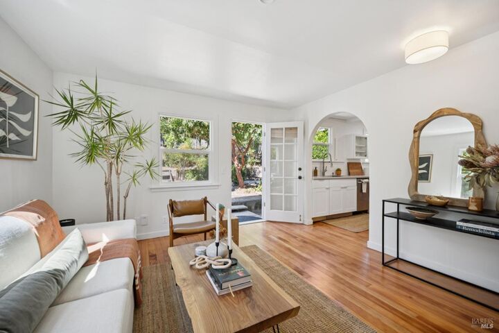 Property Photo:  280 Neva Street  CA 95472 