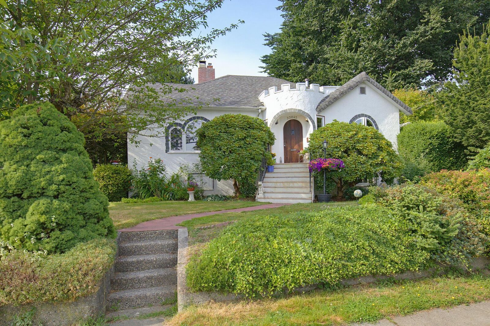 Property Photo: 33043 4th Avenue BC V2V 1S6