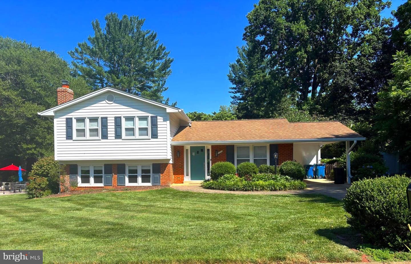 Property Photo:  1703 Palm Springs Drive  VA 22182 