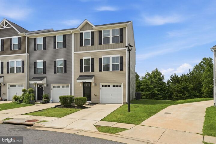 Property Photo: 35282 Sara Court VA 22508