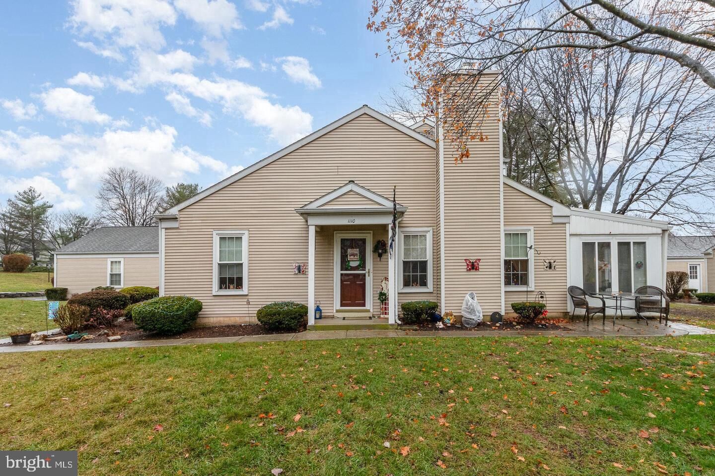 Property Photo: 1110 Cambridge Court PA 17078