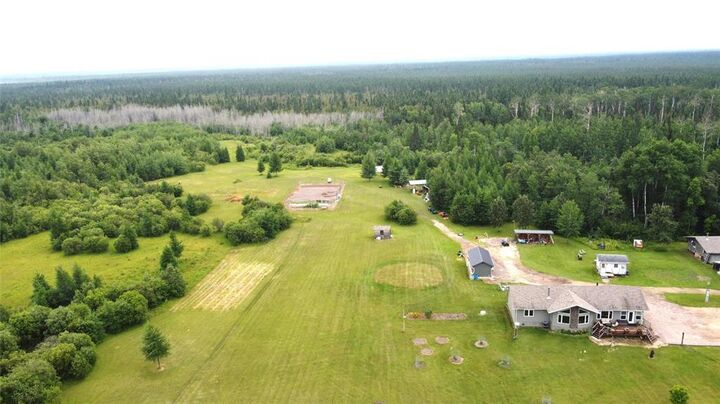 Property Photo:  82070 Boggy River Road  MB R0E 1L0 