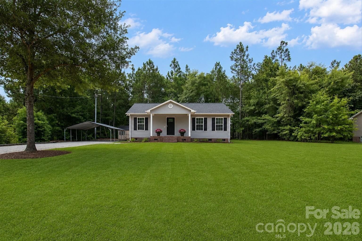 Property Photo:  102 Twin Brook Lane  SC 29728 