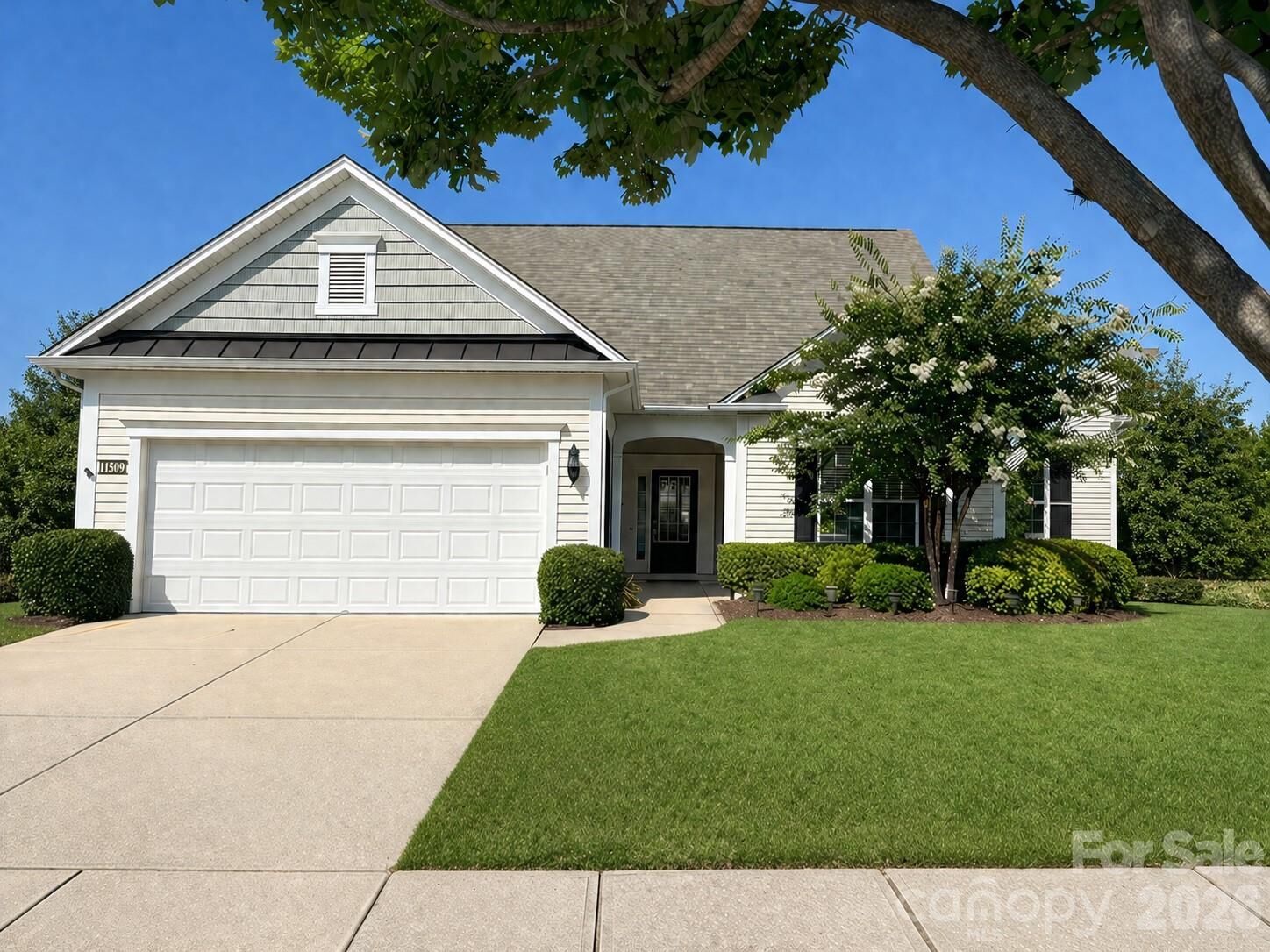 Property Photo:  1040 Mesa Verde Drive  SC 29707 