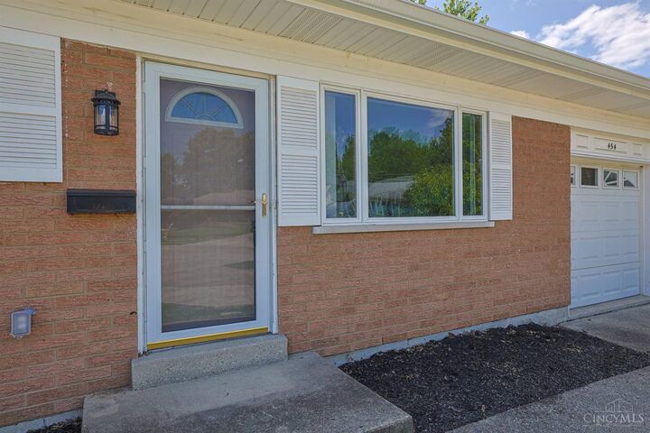Property Photo:  454 Palmerston Drive  OH 45238 