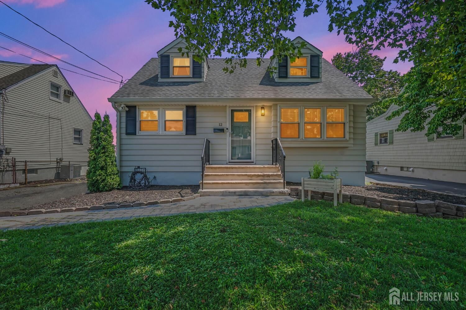 Property Photo:  12 Evelyn Terrace  NJ 08879 