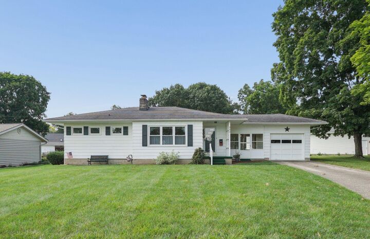 Property Photo:  993 Lynwood Avenue  OH 43113 