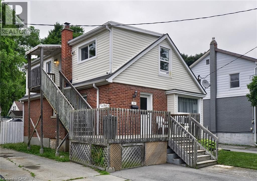 Property Photo: 94 1 Avenue A ON N1S 2B3